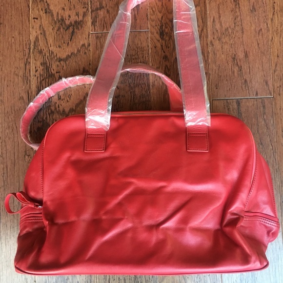 NWOT Lululemon Urban Sanctuary Bag in Red - no shoe bag - Picture 4 of 15